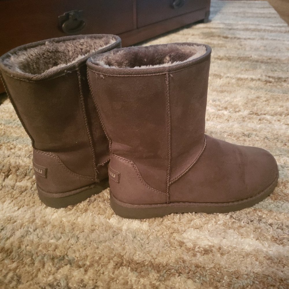 Boots w/faux fur lining